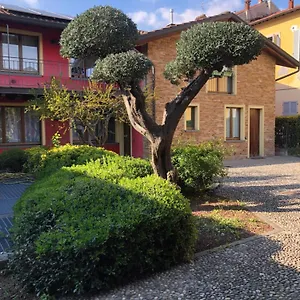 Bergamo Easy Airport Residence Pvt Parking Апартаменты
